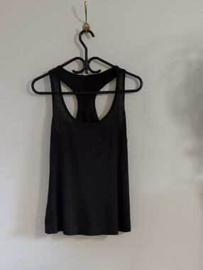 3 / 20$ 🇨🇦 Black Racerback Women's Tank Top